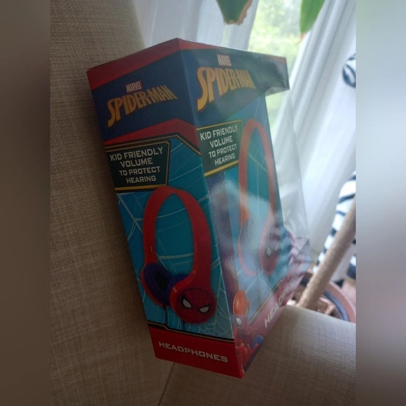 Spiderman kids headphones accessories women's children's red Blue ear buds - Picture 3 of 8